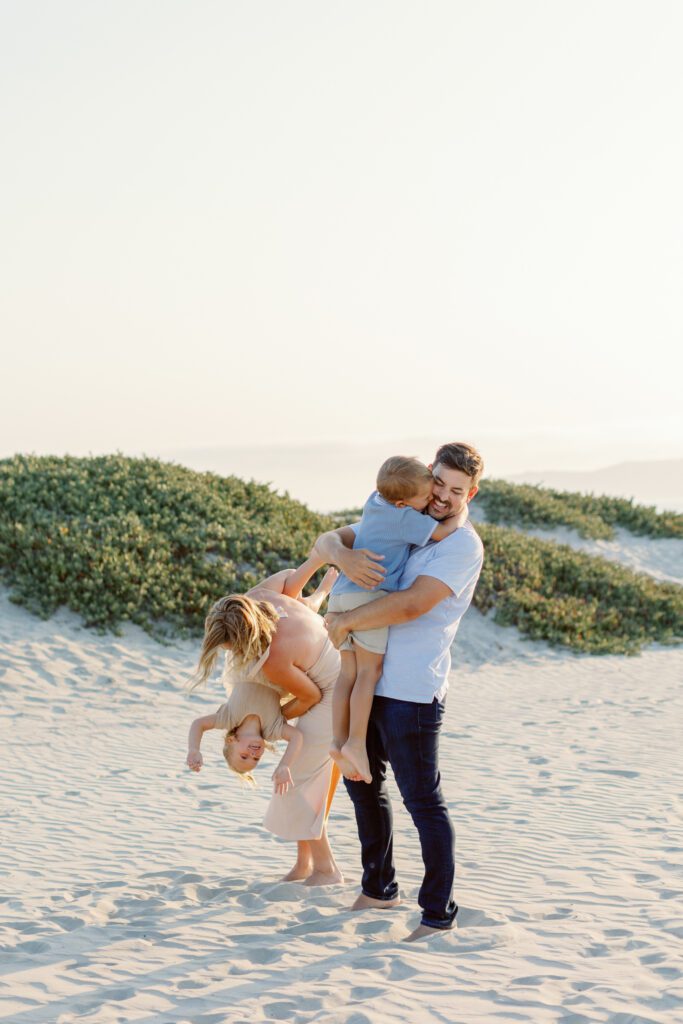 Summer vacation family portraits in Coronado - San Diego family photographer Jade Maria Photography